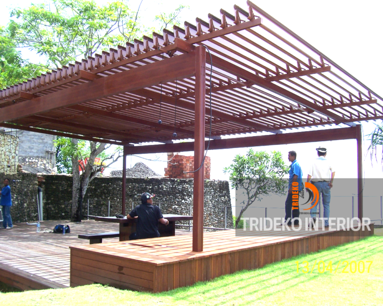 Gazebo Atap Lovera