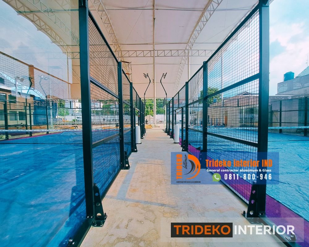Partisi Kaca Lapangan Padel